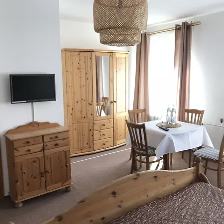 Bed and Breakfast Neuschoenau 2*